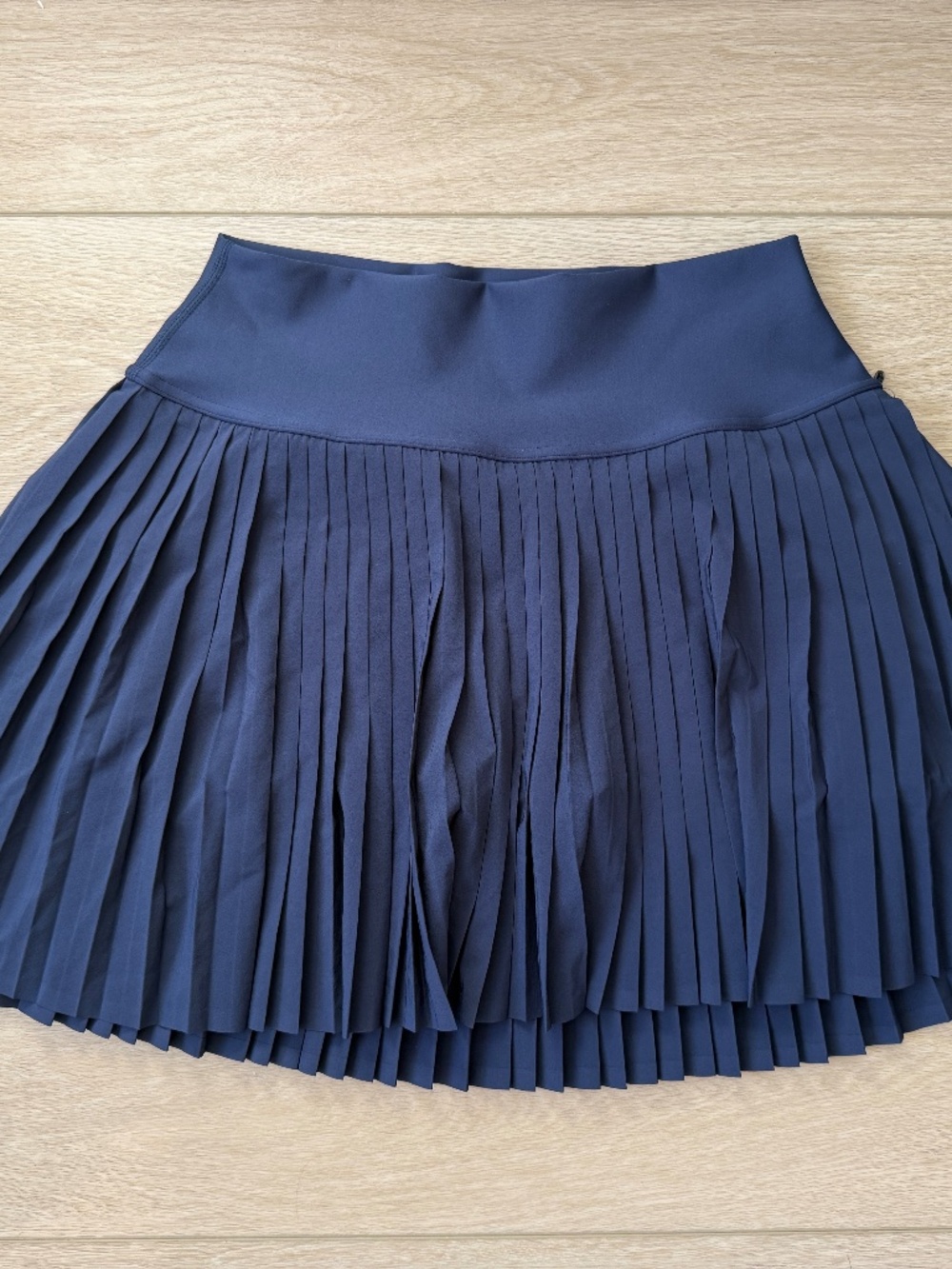 ALO Yoga Grand Slam Tennis Skirt L Navy Blue NWT